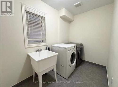 3159 Lula Road, Burlington, ON - Indoor Photo Showing Laundry Room
