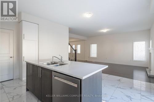 3159 Lula Road, Burlington, ON - Indoor Photo Showing Kitchen With Double Sink