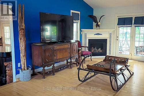 1856 Sherbrooke Street W, Cavan Monaghan (Cavan-Monaghan), ON - Indoor With Fireplace