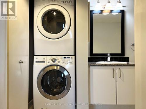 2411 - 33 Sheppard Avenue E, Toronto, ON - Indoor Photo Showing Laundry Room