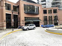 2411 - 33 SHEPPARD AVENUE E  Toronto, ON M2N 7K1