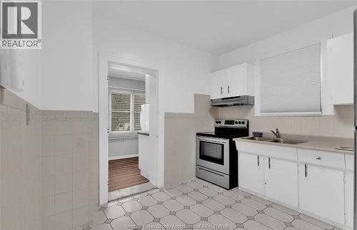 930 Church Street Unit# Upper, Windsor, ON - Indoor Photo Showing Kitchen With Double Sink
