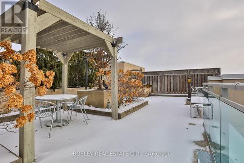 509 - 1600 Charles Street, Whitby, ON - Outdoor