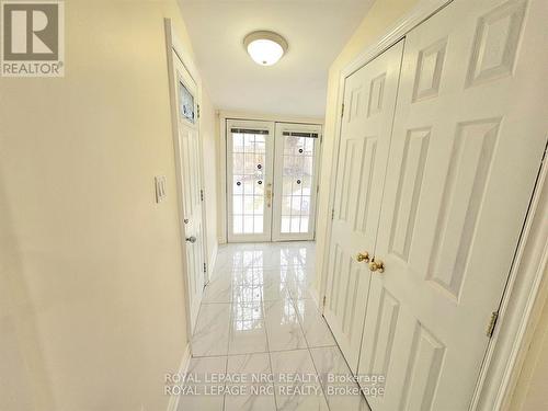 6191 Cadham Street, Niagara Falls (Arad/Fallsview), ON - Indoor Photo Showing Other Room
