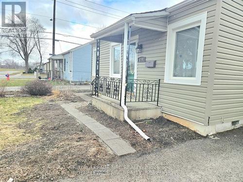 6191 Cadham Street, Niagara Falls (Arad/Fallsview), ON - Outdoor