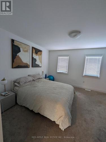 88 Fairlane Avenue N, Barrie, ON - Indoor Photo Showing Bedroom