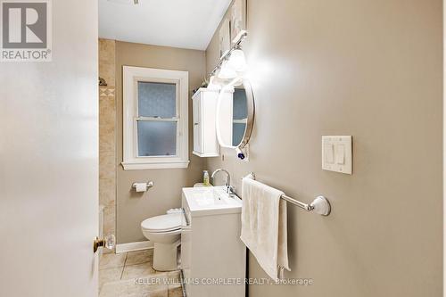 64 Evelyn Street, Brantford, ON - Indoor Photo Showing Bathroom