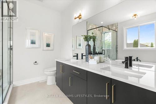 39 East Glen Drive, Lambton Shores (Arkona), ON - Indoor Photo Showing Bathroom