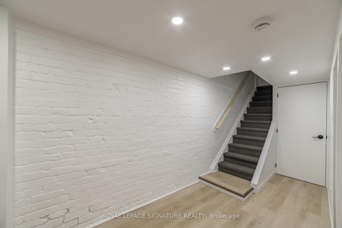 Bsmt-103 Gloucester Street, Toronto, ON - Indoor Photo Showing Other Room
