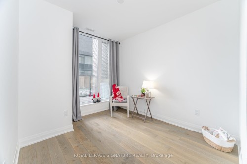 109-293 The Kingsway N/A, Toronto, ON - Indoor