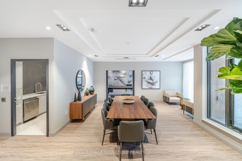 109-293 The Kingsway N/A, Toronto, ON - Indoor