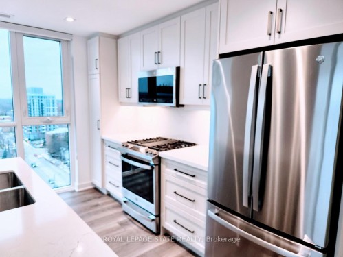 1202-2007 James Street, Burlington, ON - Indoor Photo Showing Kitchen With Stainless Steel Kitchen With Upgraded Kitchen