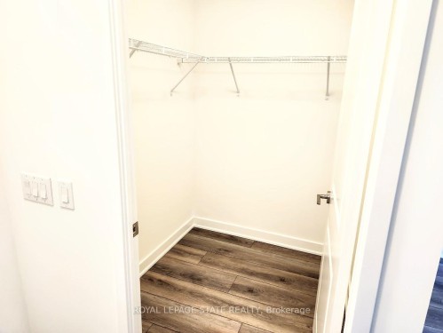 1202-2007 James Street, Burlington, ON - Indoor With Storage