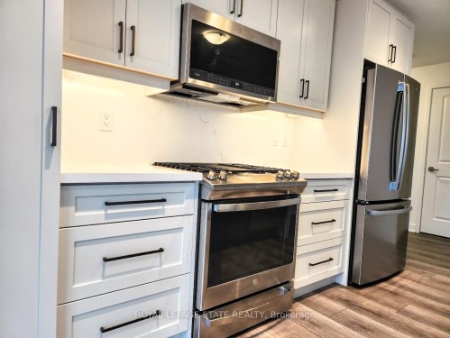 1202-2007 James Street, Burlington, ON - Indoor Photo Showing Kitchen With Stainless Steel Kitchen