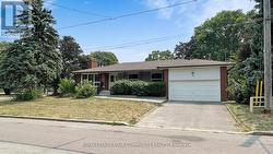 39 SILVERVIEW DRIVE  Toronto, ON M2M 2B5