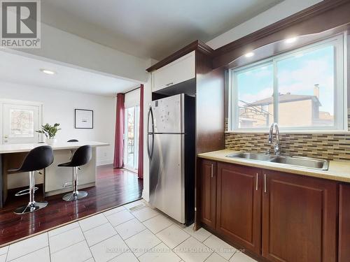 3873 Teeswater Road, Mississauga, ON - Indoor Photo Showing Kitchen With Double Sink
