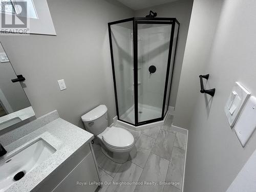 Basement - 670 Emerson Court, Oshawa (Donevan), ON - Indoor Photo Showing Bathroom