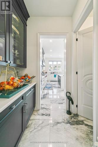 2401 Irene Crescent, Oakville, ON - Indoor