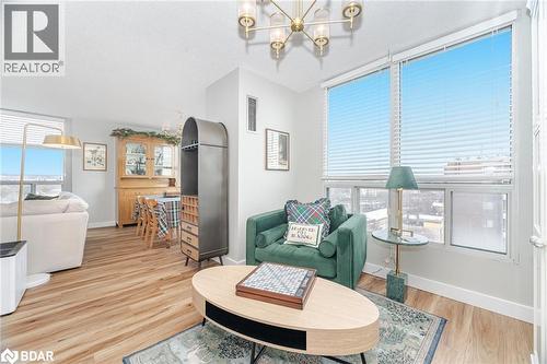 100 Millside Drive Unit# 1003, Milton, ON - Indoor Photo Showing Other Room