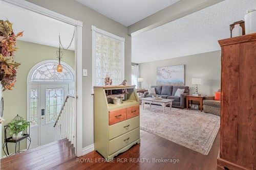 99 Toll Road, East Gwillimbury, ON - Indoor