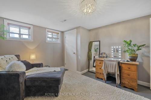 99 Toll Road, East Gwillimbury, ON - Indoor