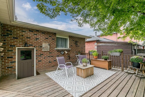 99 Toll Road, East Gwillimbury, ON - Outdoor With Deck Patio Veranda With Exterior