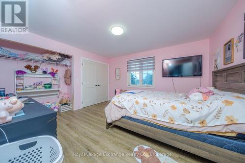 482 Wolsley Street, Huron-Kinloss (Lucknow), ON - Indoor Photo Showing Bedroom