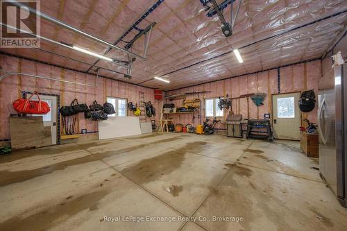 482 Wolsley Street, Huron-Kinloss (Lucknow), ON - Indoor Photo Showing Garage