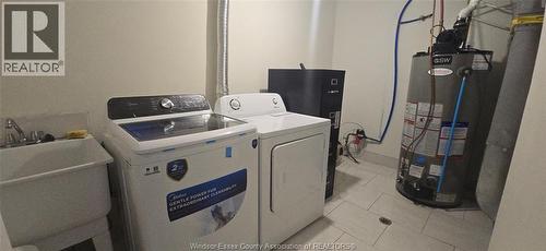 1551 Dobrich Street Unit# Lower, Windsor, ON - Indoor Photo Showing Laundry Room