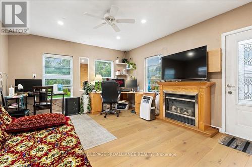 44 Meadowvale Avenue, Belleville (Belleville Ward), ON - Indoor With Fireplace