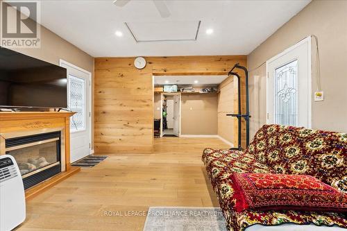 44 Meadowvale Avenue, Belleville (Belleville Ward), ON - Indoor With Fireplace