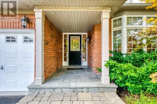 157 Creek Path Avenue, Oakville, ON - Outdoor