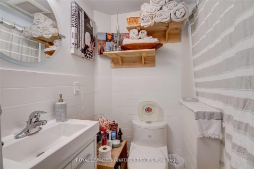 Lower-92 Mitchell Avenue, Toronto, ON - Indoor Photo Showing Bathroom