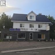 2 MOHNS AVENUE  Petawawa, ON K8H 2G4