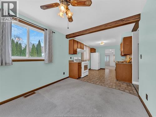 1255 Mayfair Avenue, Lasalle, ON - Indoor