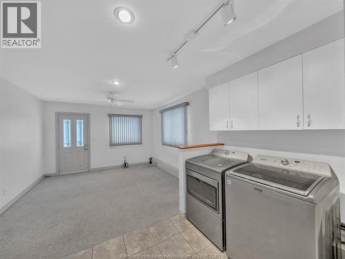 1255 Mayfair Avenue, Lasalle, ON - Indoor Photo Showing Laundry Room