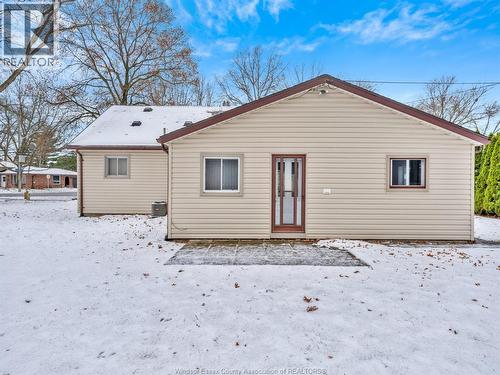 1255 Mayfair Avenue, Lasalle, ON - Outdoor