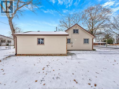 1255 Mayfair Avenue, Lasalle, ON - Outdoor