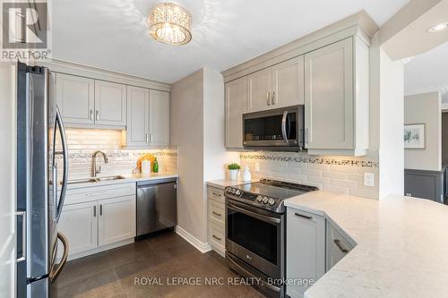 1202 - 15 Towering Heights Boulevard, St. Catharines (Glendale/Glenridge), ON - Indoor Photo Showing Kitchen With Stainless Steel Kitchen With Upgraded Kitchen