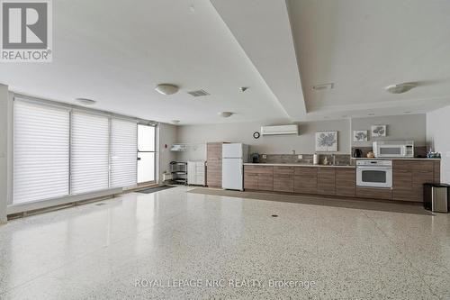 1202 - 15 Towering Heights Boulevard, St. Catharines (Glendale/Glenridge), ON - Indoor Photo Showing Other Room