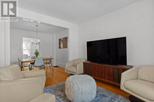38 Ordnance Street, Kingston (East Of Sir John A. Blvd), ON - Indoor Photo Showing Living Room