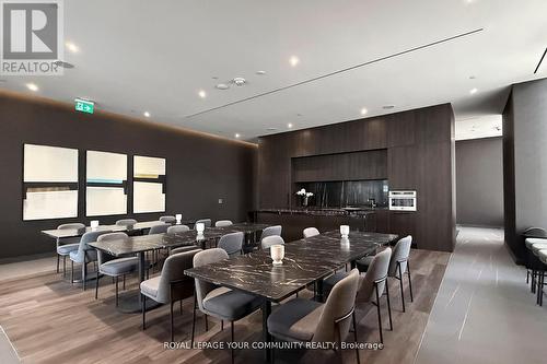 5802 - 11 Yorkville Avenue, Toronto, ON - Indoor Photo Showing Dining Room