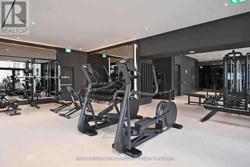 5802 - 11 Yorkville Avenue, Toronto, ON - Indoor Photo Showing Gym Room
