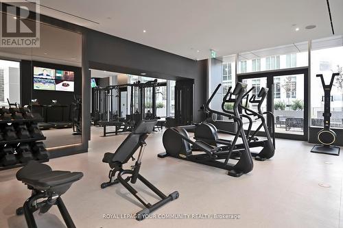 5802 - 11 Yorkville Avenue, Toronto, ON - Indoor Photo Showing Gym Room
