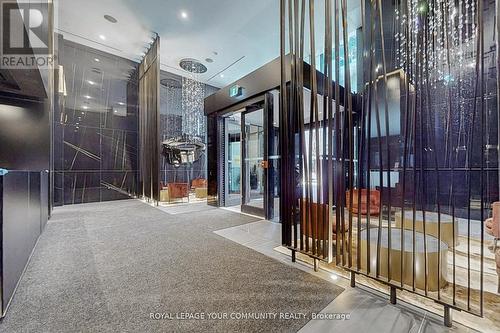 5802 - 11 Yorkville Avenue, Toronto, ON - Indoor Photo Showing Other Room