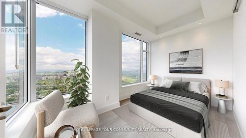 5802 - 11 Yorkville Avenue, Toronto, ON - Indoor Photo Showing Bedroom