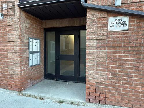 8 - 155 Colborne Street E, Oshawa (O'Neill), ON - Outdoor With Exterior