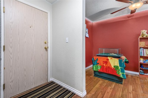 207-1050 Braidwood Rd, Courtenay, BC - Indoor