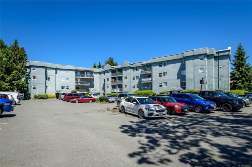 207-1050 Braidwood Rd, Courtenay, BC - Outdoor