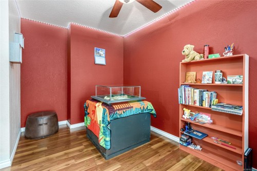 207-1050 Braidwood Rd, Courtenay, BC - Indoor